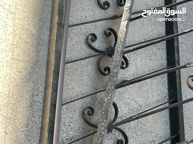 للبيع دربزين جاهز للتركيب على الدرج