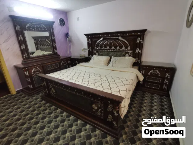 غرفة نوم خليجية كويتية ( big size). أكبر حجم مستعمل بحالة ممتازة