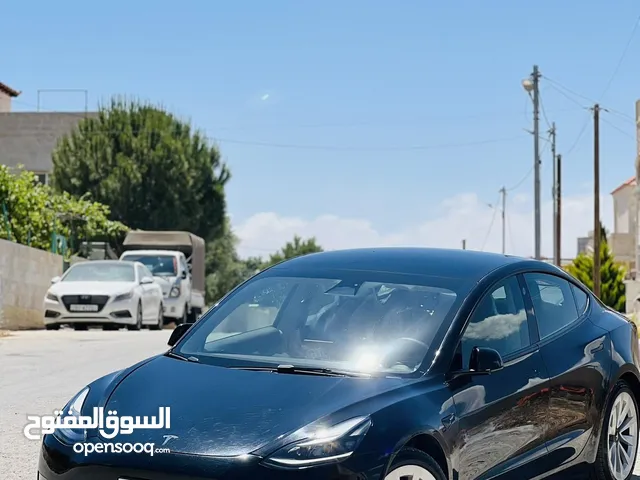 Tesla model 3 Long range doul motors 2021 حرة جديد  بسعر مميز