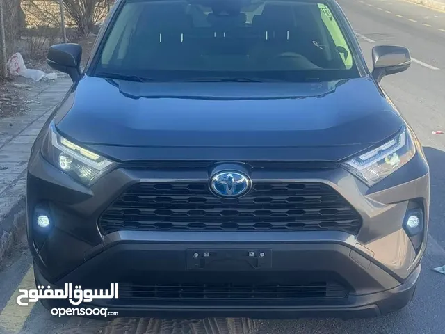 Used Toyota RAV 4 in Zarqa