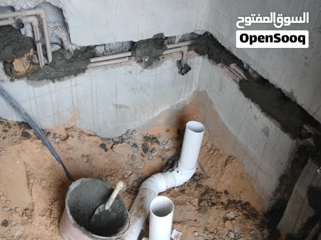 سباك تأسيس وتركيب خزان عادي ومدفو ولجميع أنواع