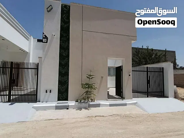 160 m2 3 Bedrooms Townhouse for Rent in Tripoli Ain Zara