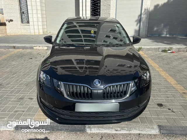 سكودا اوكتافيا 2018 صالون للبيع