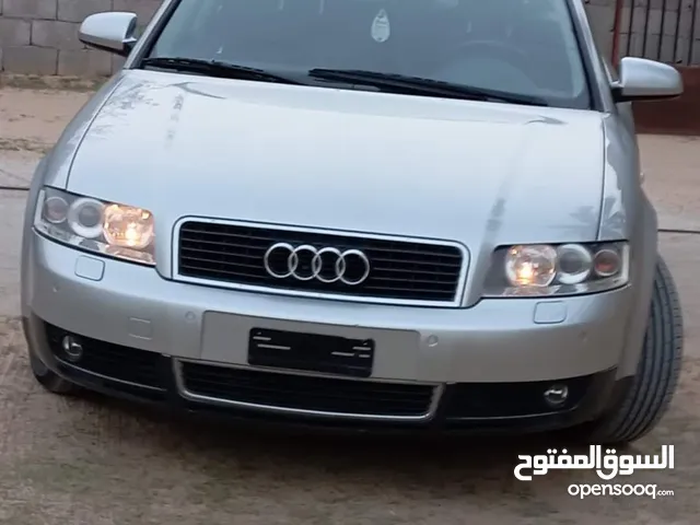 اودي     A4