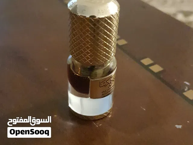 دهن كرسنا  زيتي فاخر  ريحة فخمة وثبات ممتاز  حجم عملي وسهل للحمل  مناسب للاستخدام اليومي وللهدايا