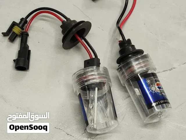 طقم لمبات زينون HID للسيارات بحالة ممتازة للبيع