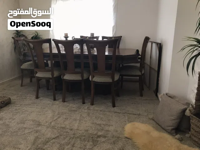 طاولة سفرة ثقيلة