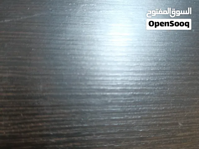 فضية للبيع رفوف