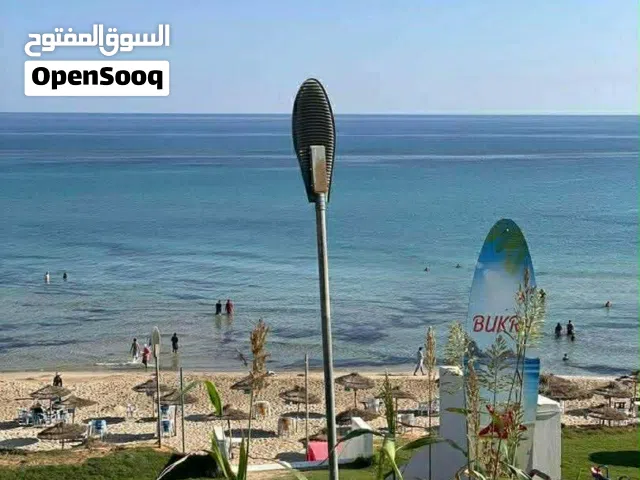 ارض تجاريه موقع سياحي ممتاز علي البحر في القويعه
