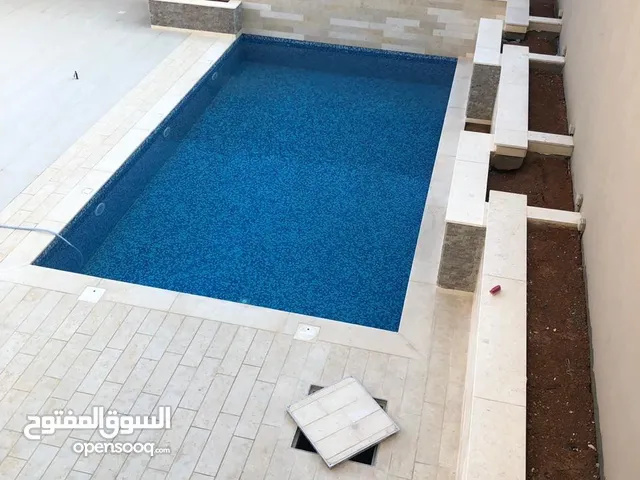 850m2 5 Bedrooms Villa for Sale in Amman Al-Thuheir