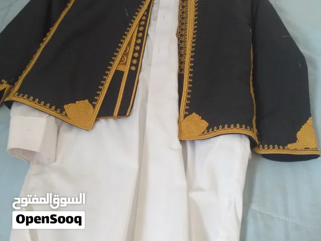 زبون للبيع العمر 9  او 10 سنين استعمال نظيف مكان مصراته الغيران