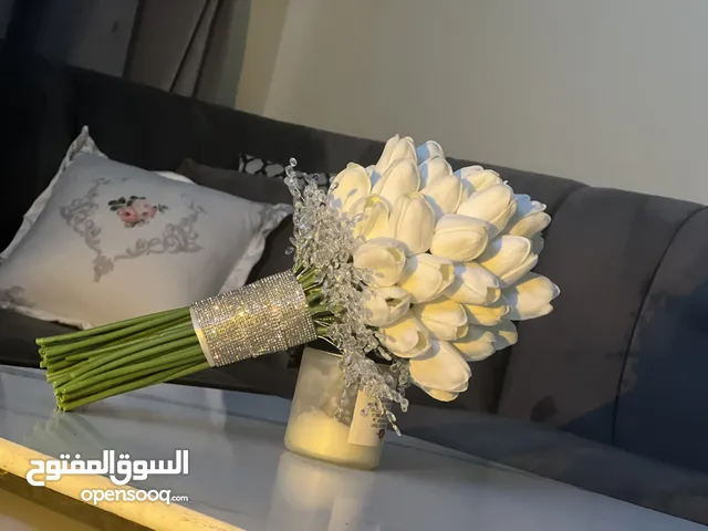 مسكة عروسه او ملكة بعرض لا يصدق