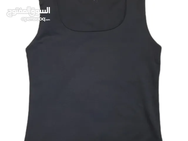 Top Basic Lama Moda Beirut size: L - XL لون : اسود قماشة لكل الفصول ( صيف ، ربيع ، خريف ، شتاء )