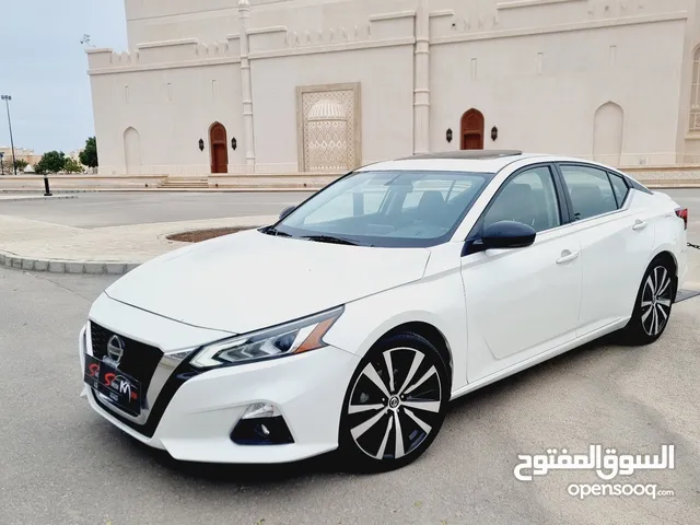 Used Nissan Altima in Muscat