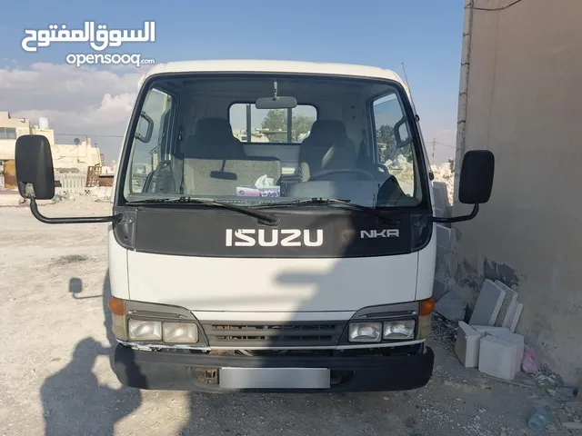 Box Isuzu 2005 in Zarqa