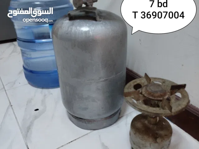 for sale double bed very strong 16 bd oven 5 born good condition 16 bd Bahrain gas cylinder full ga