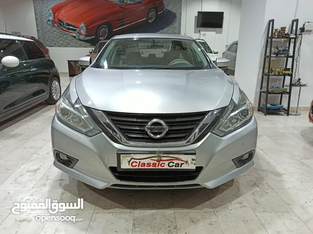 Nissan Altima SL 2017... Oman Agency Car