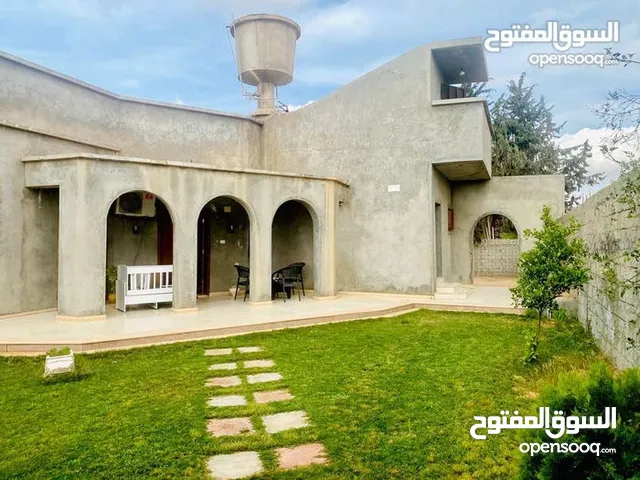 فيلا مسقوف 260 ومساحة الارض 900 متر ع واجهتين بناء شخصي في الخلة