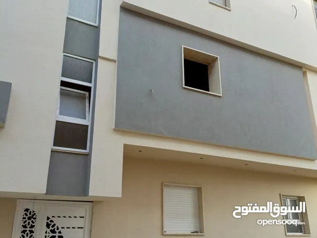 130 m2 3 Bedrooms Apartments for Sale in Tripoli Al-Serraj
