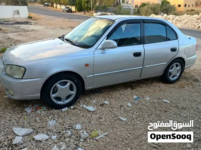 2000 هيونداي فيرنا EX