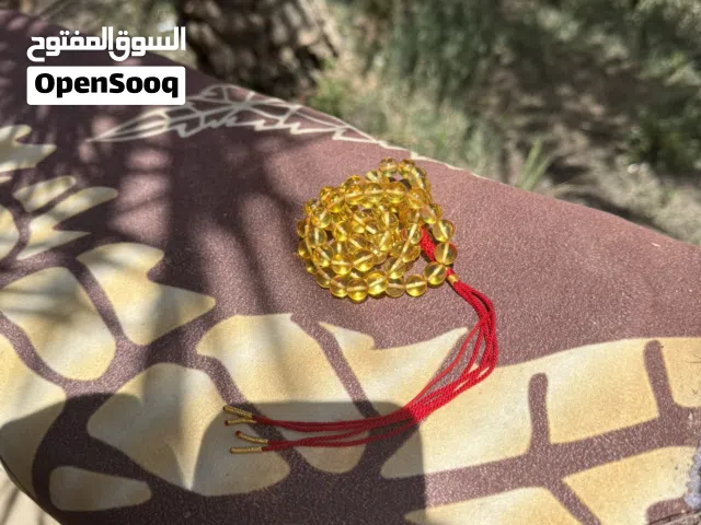 متاح مسباح كهرب بلطيقي حر بدون أي شوائب مسباح تبارك الرحمن 34.3 غرام عدد الحبات 68 حبه