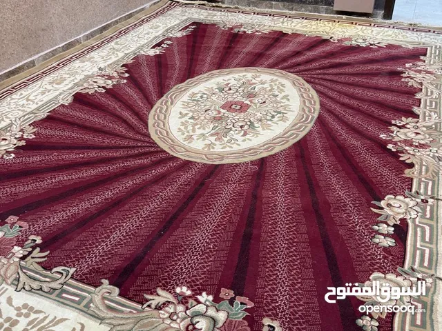 زوليه مستعمله موسم واحد فقط  الطول 5 متر والعرض 3و80