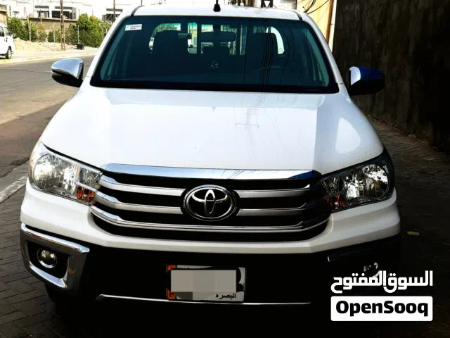 2023 Toyota Hilux SR5