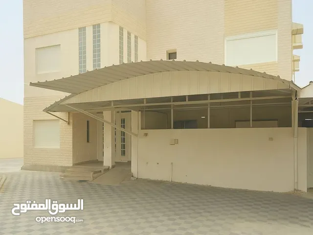 400 m2 More than 6 bedrooms Townhouse for Sale in Mubarak Al-Kabeer Al-Qurain