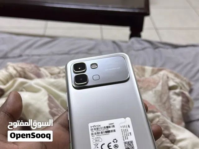Infinix note edge 256GB 5 days used.
