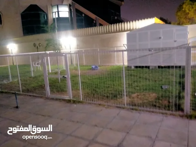 dog cage maker in uae