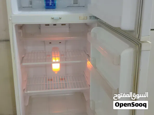 متوفر ثلاجه حجم متوسط بحاله ممتازه استخدام معا التوصل التشغيل والكفاله تبريد وتجميد قوي ثلاجه دايو18