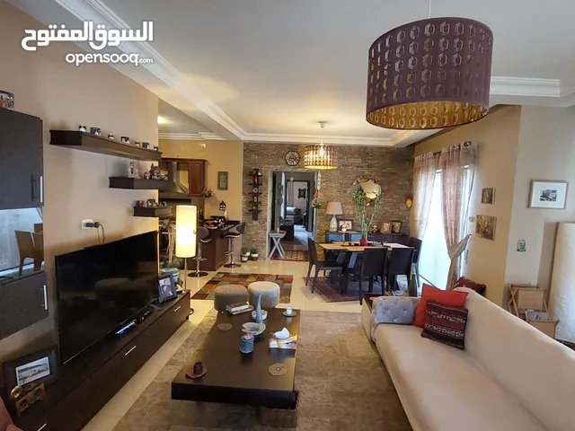 176 m2 3 Bedrooms Apartments for Sale in Salt Al Balqa'