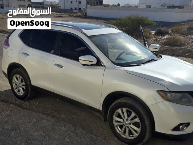 نيسان اكس تريل 2016