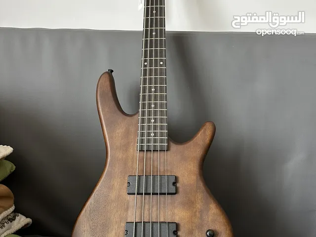 Ibanez GSR205B 5 strings Bass Guitar