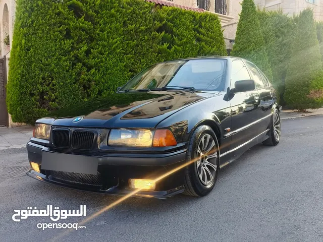 BMW318 وطواط 94