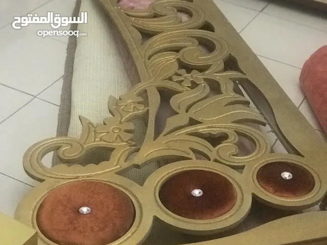 طاوله للبيع ومتع ستار