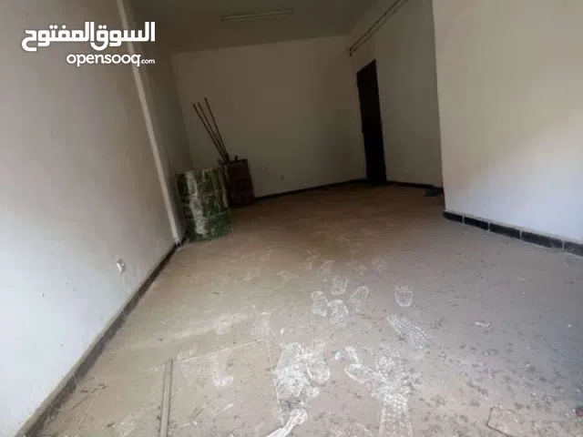 بيع محل في وهران حي بركي نبيع ولا نبدل بلوطو جديدة