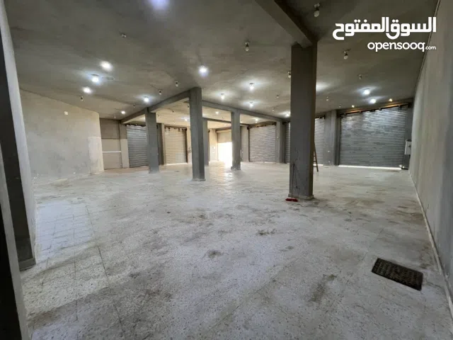 مخزن للإيجار مقابل المصرف المركزي