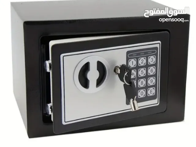 خزنة حديد  جديدة مع مفاتيح و باسورد