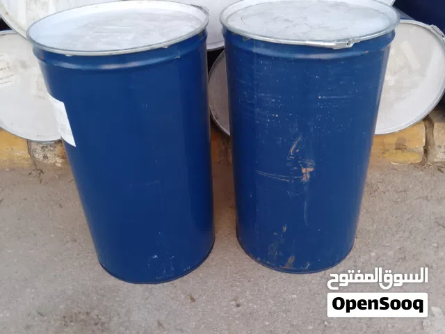 براميل بلاستيك +حديد فاضية