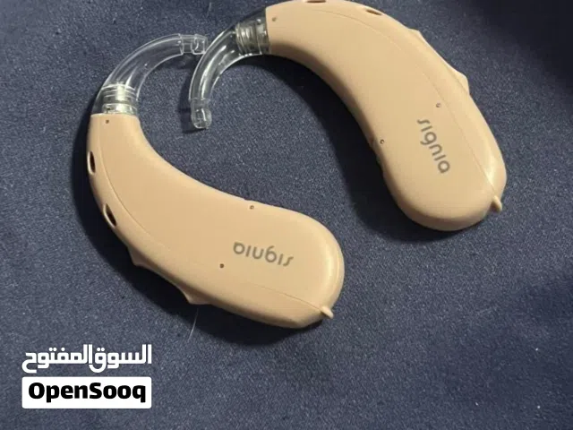 متوفر سماعة طبية من شركة signia استخدام أسبوعين ، ايضاً متوفر سماعة Rexton جديدة مع الملحقات
