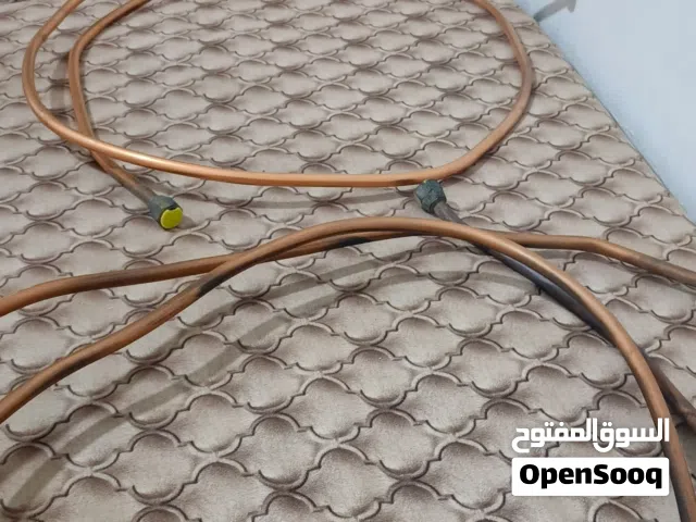 للبيع 2 طبوات حجم مكيف 18 غير مستعملات الزوز نفس الحجم و الطول طول الواحد 3 متر نضاف نضاف و نوعيه
