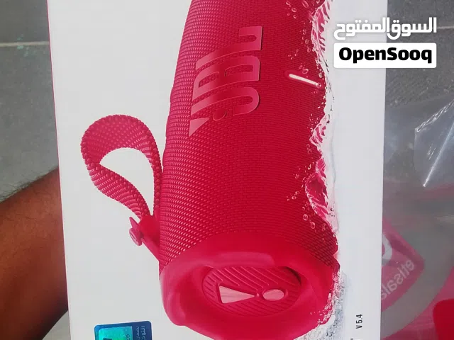 سماعه جي بي ال شارج 6 جديده مقامه للماء