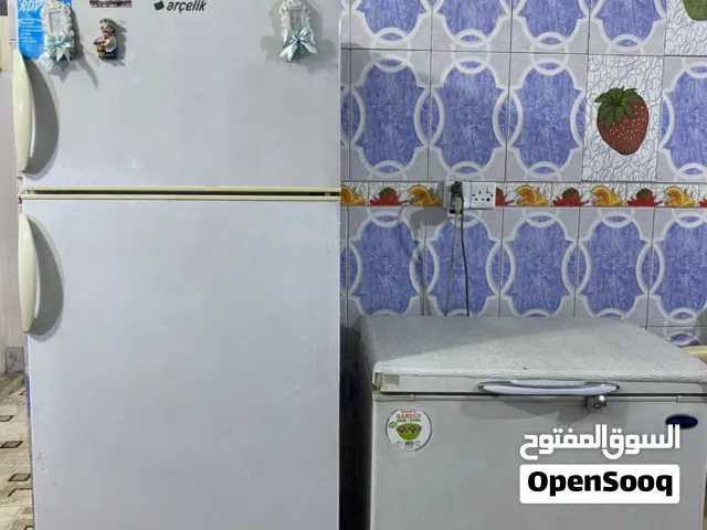 ثلاجة ومجمدة للبيع