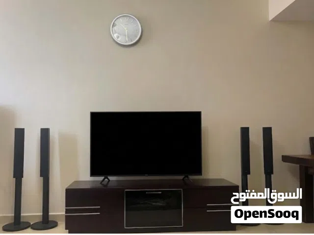 طاولة لغرفة المعيشه و للتلفاز الوصف مهم A table for the living room and TV. Description is important