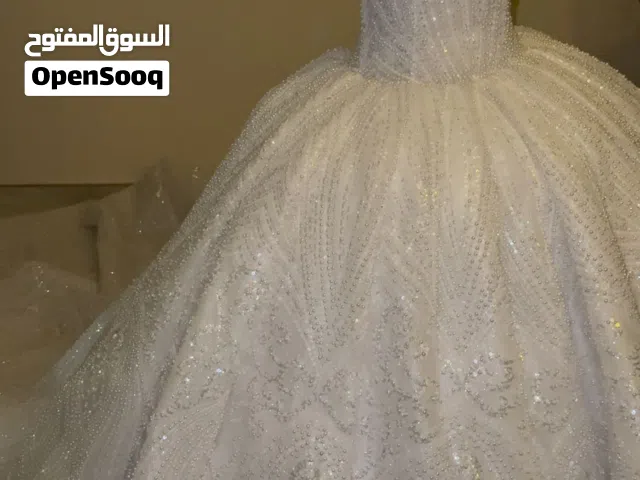 بدلة عرس فخمة