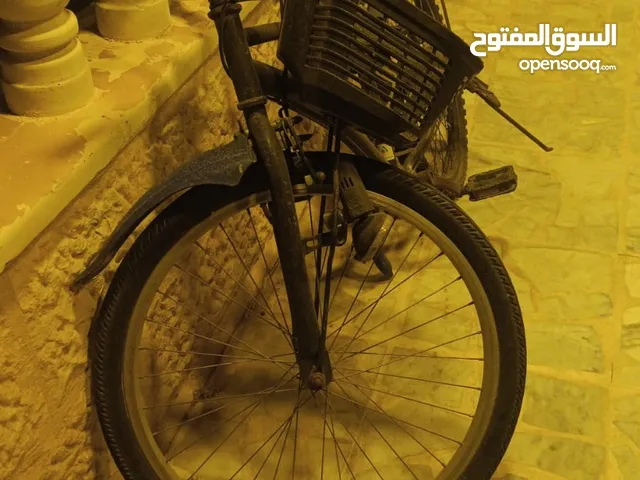 بسكليت جنط 22 استعمال جدا خفيف للعرض 35 دينار