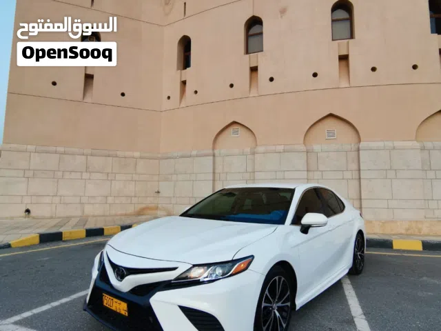 2018 تويوتا كامري SE