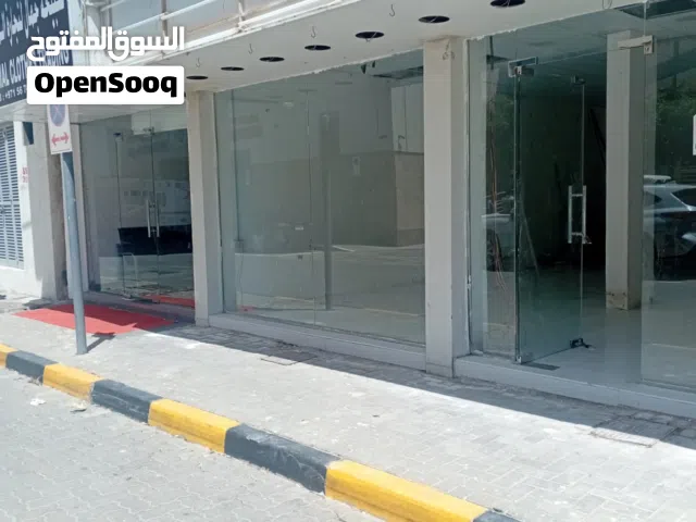 للايجار محل مساحة كبيرة موقع مميز يصلح لجميع الأنشطة