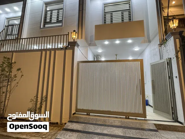 150 m2 2 Bedrooms Townhouse for Rent in Basra Baradi'yah